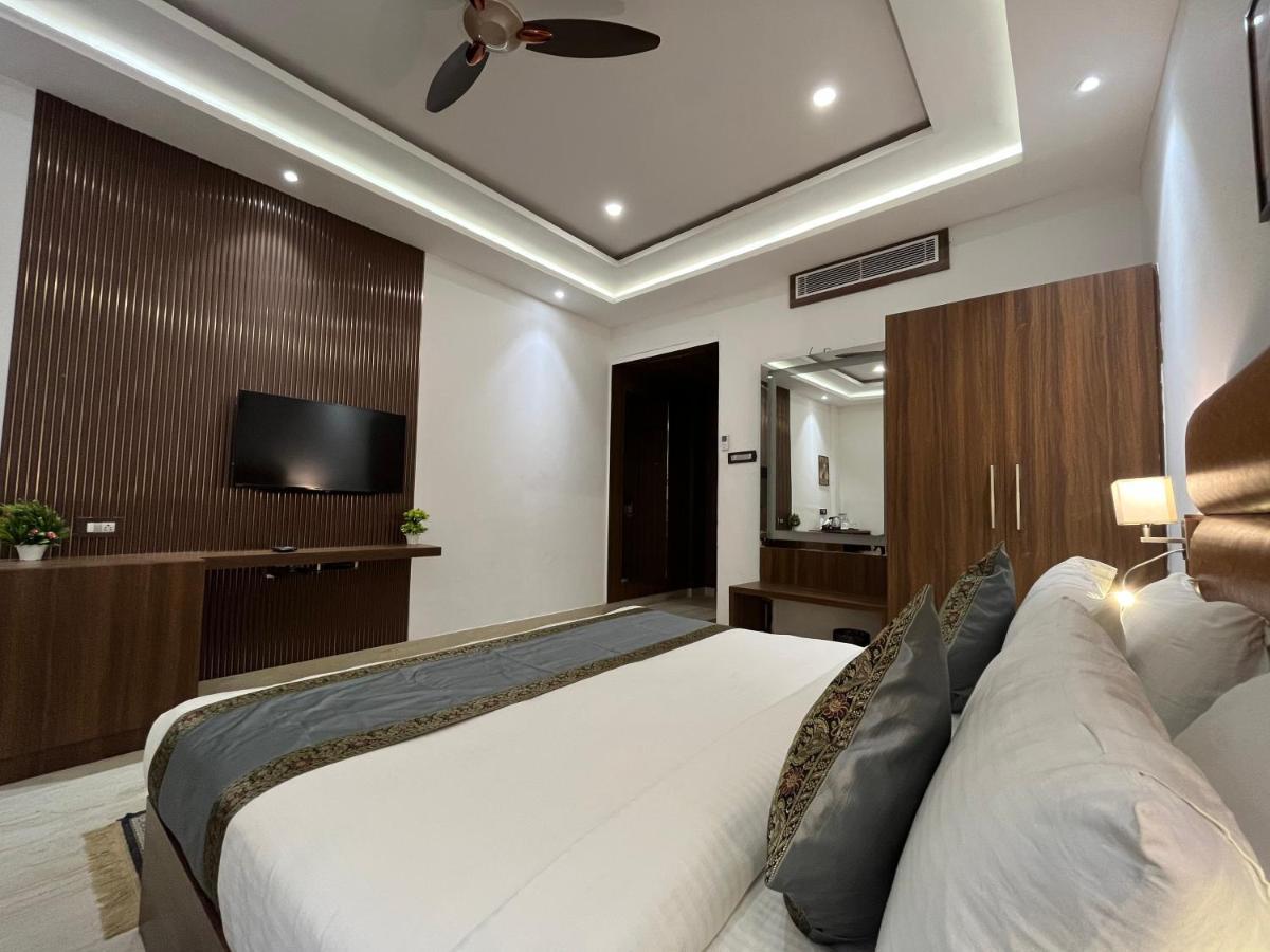 ורנאסי Hotel Kalawati Palace מראה חיצוני תמונה