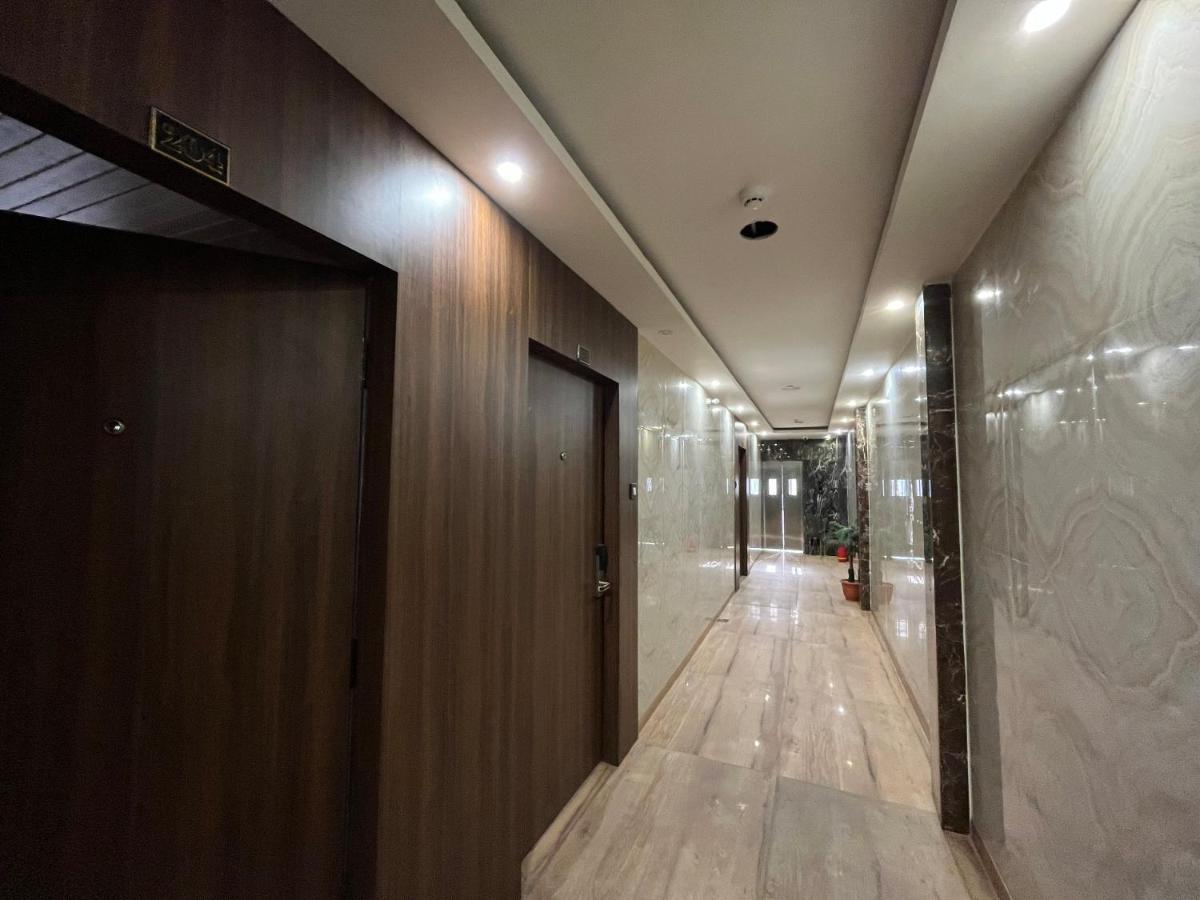 ורנאסי Hotel Kalawati Palace מראה חיצוני תמונה